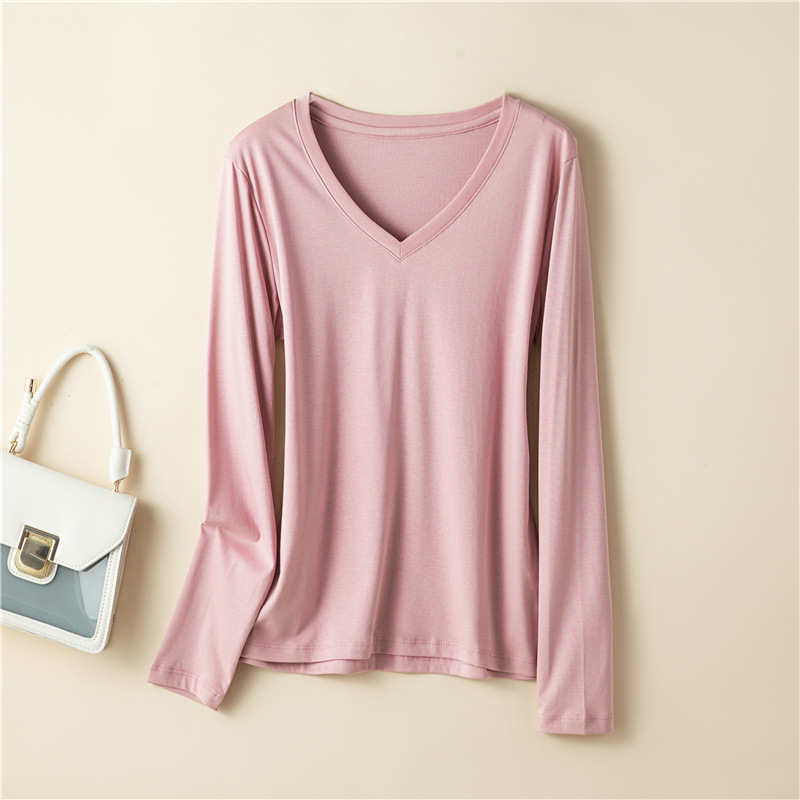 Cuello en V rosa