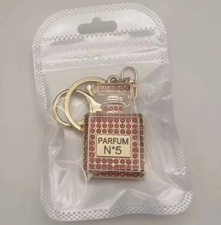 BSBH Metal Creative Keychains Luxury Fashionable Diamond Keychain Charm Rhinestone Keychain For Ring Handbag Bag Decoration