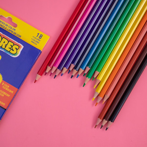 Kağit kutu yılında en yüksek kaliteli toplu renk kalem 12 renk boyama özelleştirilmiş ahşap Logo renkleri kalem seti - Product Image 4