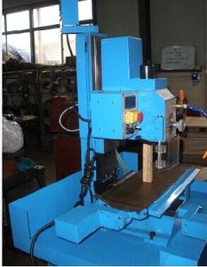 China <strong>mach3</strong> Mini <strong>Cnc</strong> Metal Milling <strong>Machine</strong> for Sale SUMORE SP2214 - Product Image 2