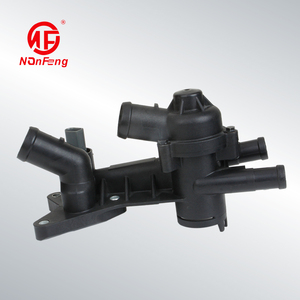 VWシート03C121111B用プラスチックエンジン自動車部品サーモスタットアセンブリ部品 - Product Image 1