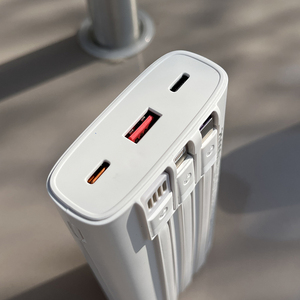 高容量20000毫安时PD 22.5W QC3.0快速充电便携式Usb充电器电源组，内置电缆C型电池组 - Product Image 3