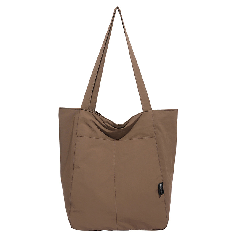 สีน้ำตาล