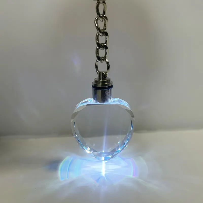 Couleur : Cœur multicolore avec lumière