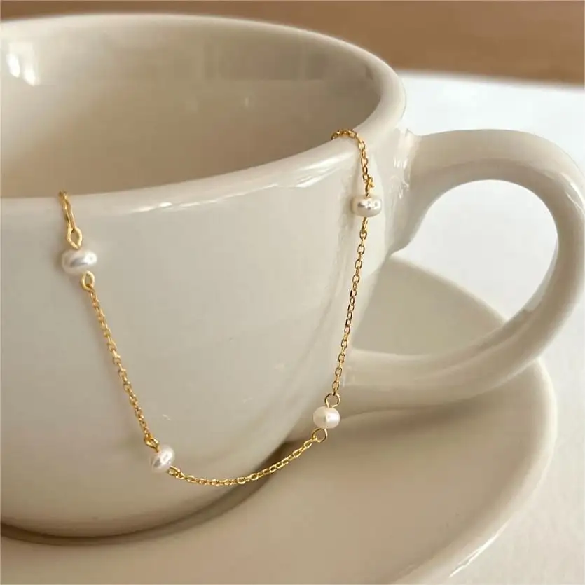 Bracelet minimaliste en argent sterling 925 plaqué or 18 carats avec perles d'eau douce pour femme