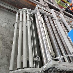 Máquina automática de nivelación y corte de metales