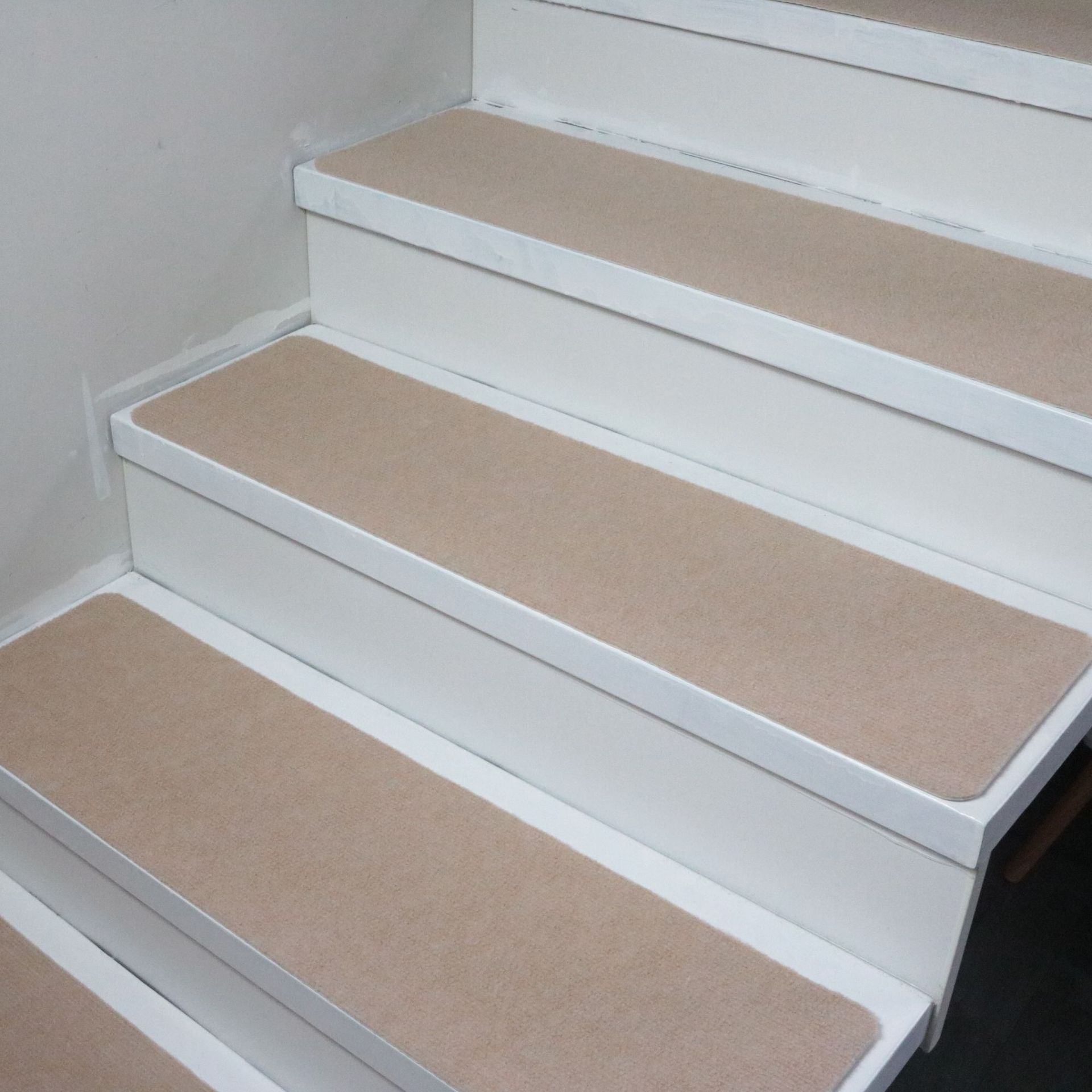 Single stripe light camel