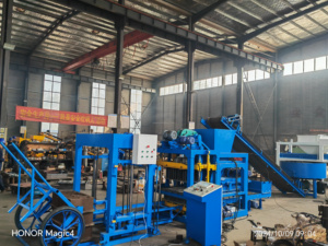 Factory Direct Qtj4-25d Hollow Cement Brick Block Making Machine Fácil de operar Fabricante de tijolos de concreto para pequenas empresas em casa