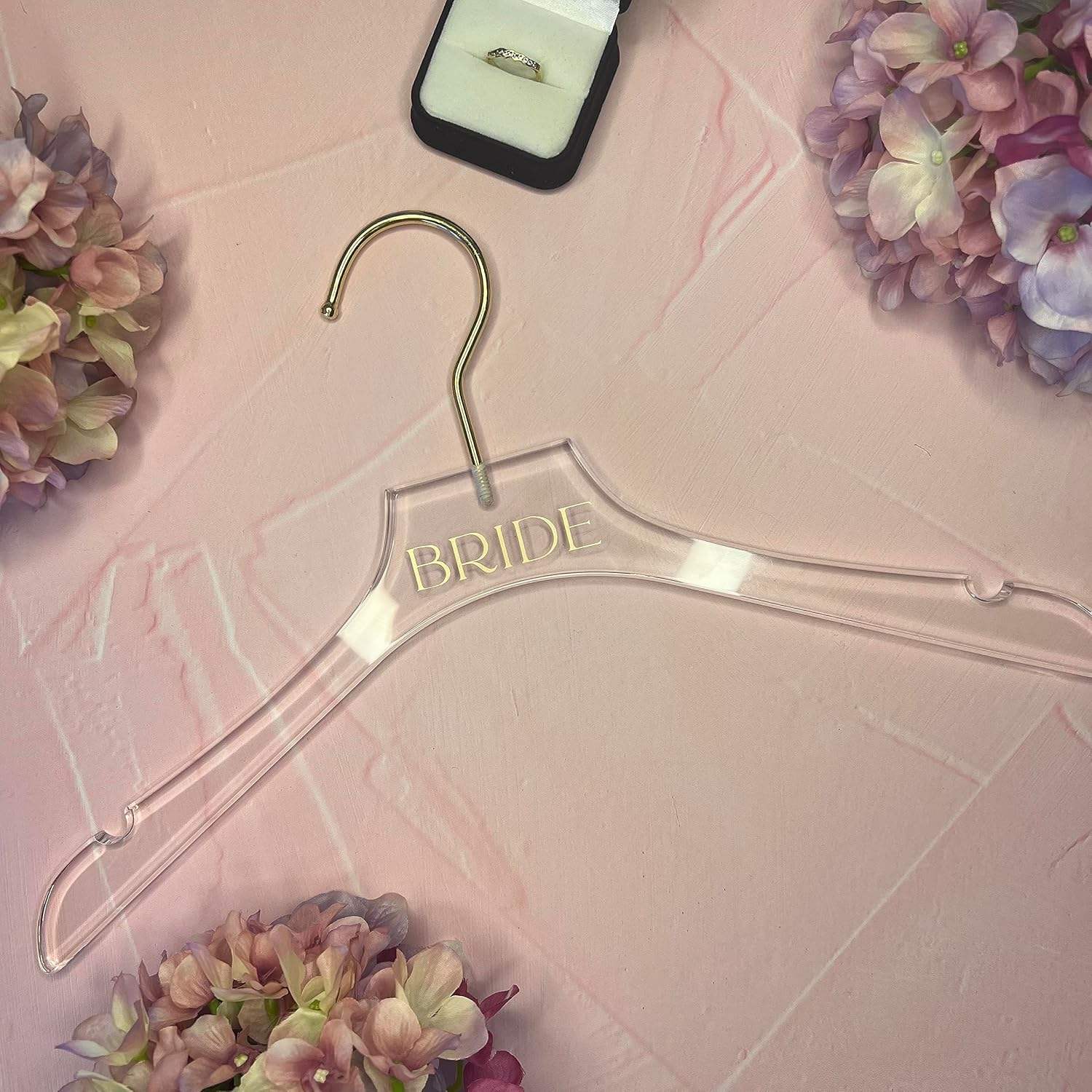 สีทองและใส