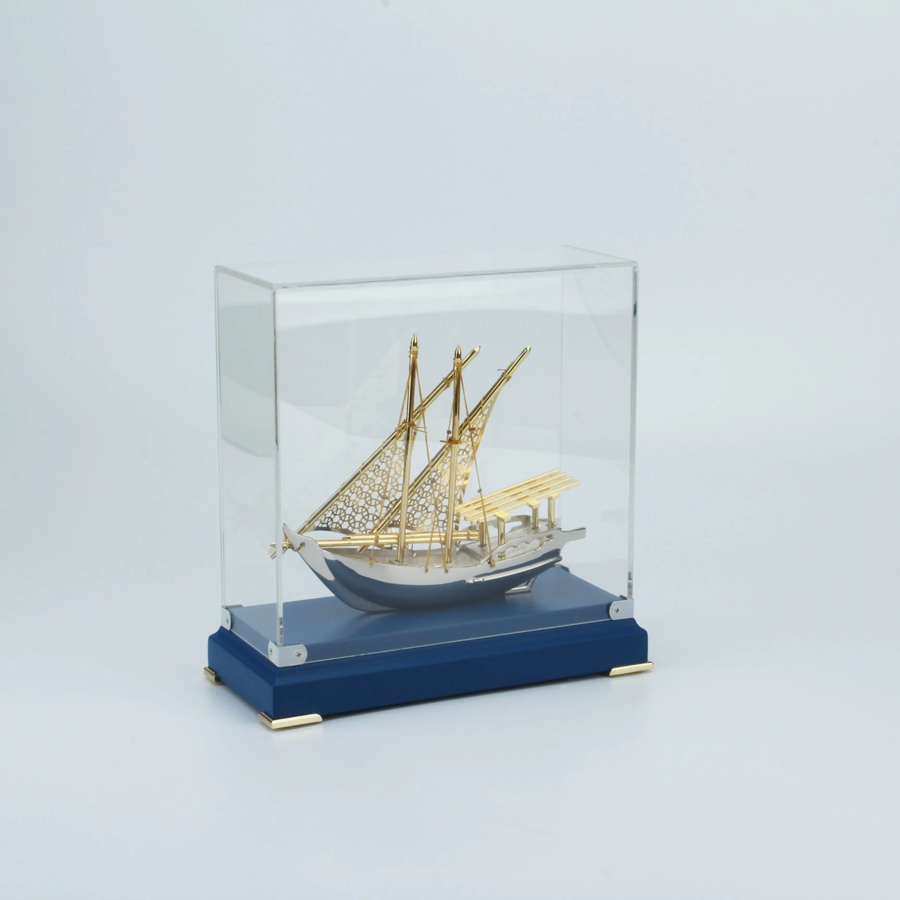 Hitop design logo personalizzato in metallo modello di nave trofeo oro barche in metallo artigianato barca trofeo in metallo d'oro per regalo d'affari