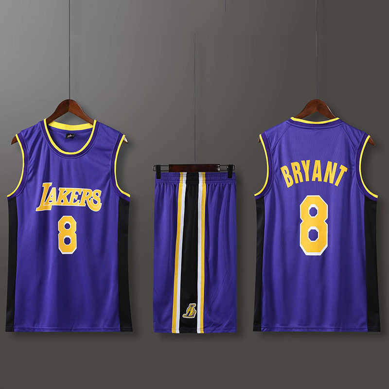 Col rond violet n ° 8 Kobe