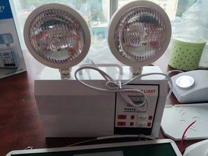 Factory Outlet 2*2W Fire Fighting Rechargeable <strong>Emergency</strong> Exit Light Price Led Two Head <strong>Emergency</strong> Light - Product Image 2
