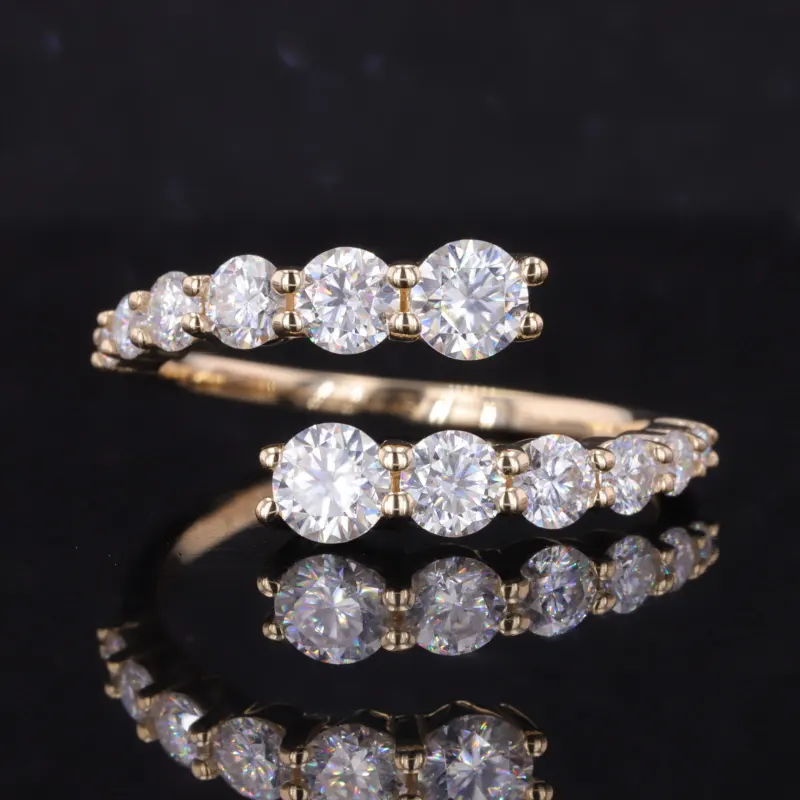 خاتم زواج ماسي مستدير الشكل مطعم بالمعمل من الذهب الأصفر عيار 14 قيراط مجوهرات من الماس