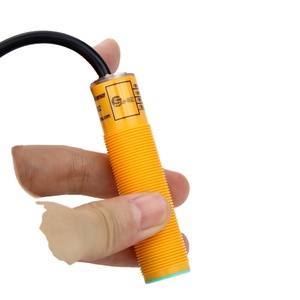 SENTEC长距离超声波传感器反射型PNP/NPN不同尺寸和形状 - Product Image 3