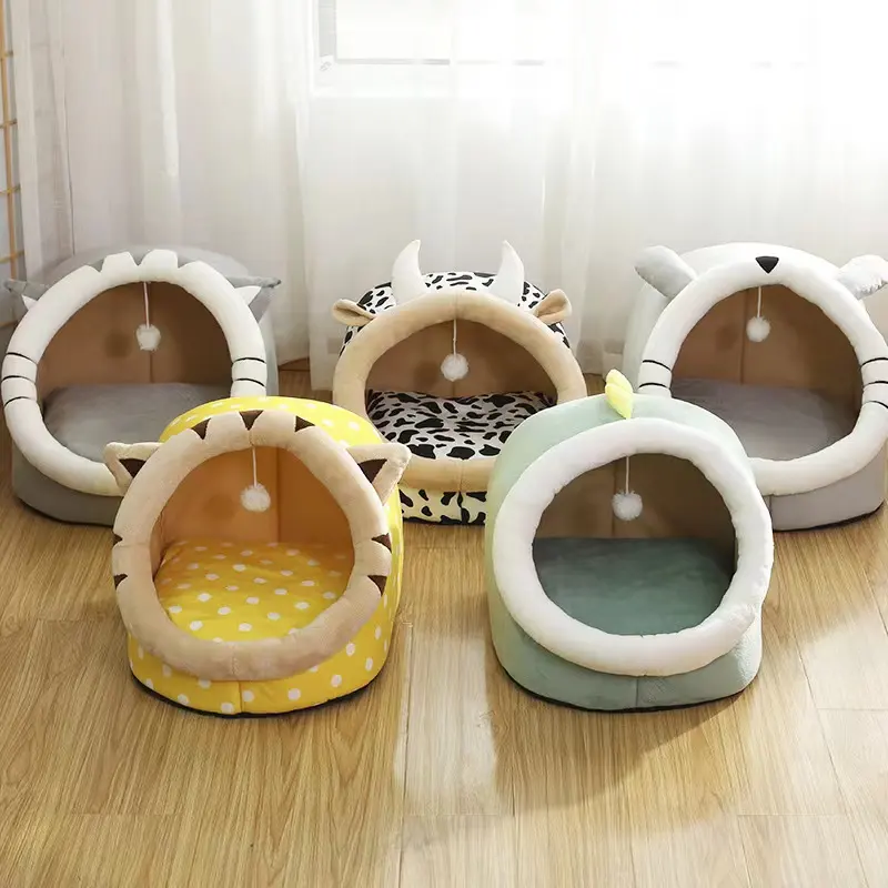 Vendita calda dolce Pet Nest inverno caldo Pet Basket stile cartone animato Semi-chiuso cotone Pet Cat Cave Bed con giocattolo appeso