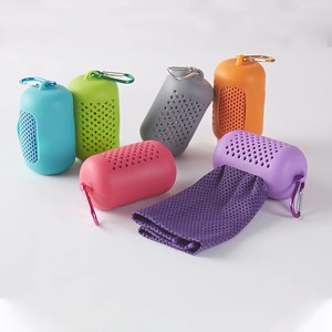 Asciugamano freddo traspirante morbido 30x80 per stare al fresco per lo Yoga Sport con logo personalizzato con marchio in microfibra asciugamani di raffreddamento personalizzati - Product Image 1