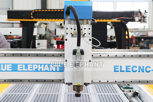Enrutador de madera 1325 cnc de alta velocidad, fácil de operar, 4 ejes para carpintería - Product Image 3