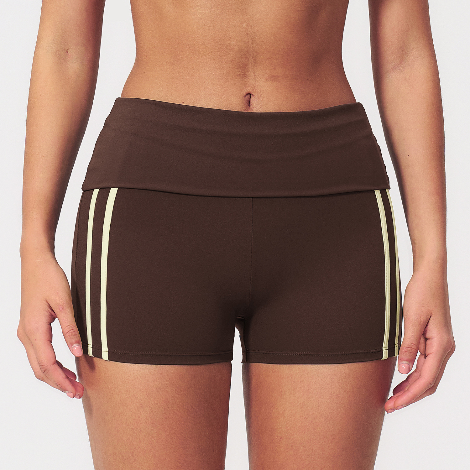 shorts Brown