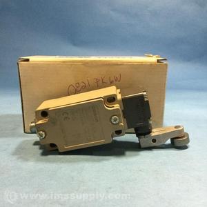 Новый и оригинальный Plc D4B2115NKGM переключатель Snap Action SPDT 10A 120V USIP PLC Контроллер программирования - Product Image 1
