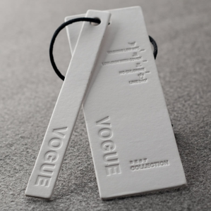Cheap <strong>Custom</strong> <strong>Printing</strong> Logo Garment <strong>Hang</strong> <strong>Tag</strong> with <strong>String</strong> and Eyelet - Product Image 1