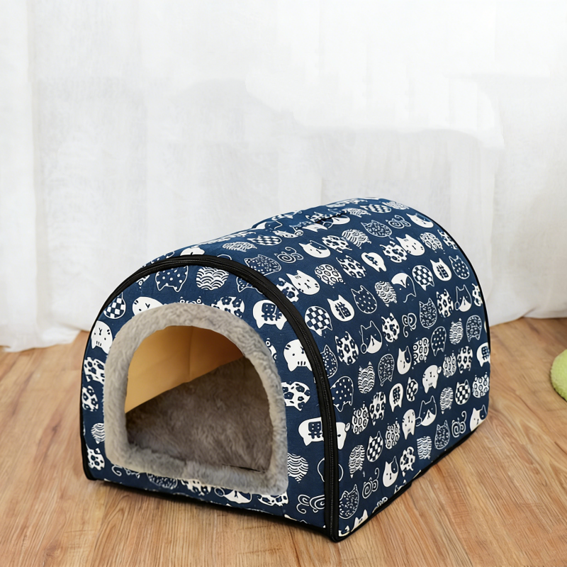 Chat porte-bonheur bleu