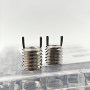 <span class=keywords><strong>Keensert</strong></span> M14 * 2-M20*1.5-20mm karbon çelik bağlantı elemanları 304SUS iplik ekler doğal yüzey çinko dolu karton