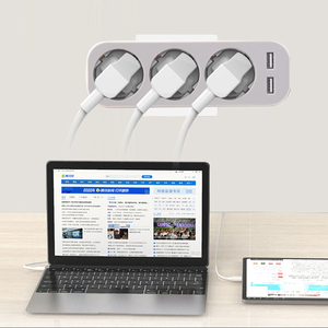 <strong>Multi</strong> <strong>Function</strong> EU Standard Wall Plug <strong>with</strong> 3 AC <strong>Sockets</strong> and 2 <strong>USB</strong> Ports for Appliances Wall Extension Plug