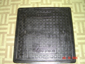 BS EN 124-1994 G500-7球墨铸铁方形井盖D400 C250 <span class=keywords><strong>B</strong></span> 125双/单密封图案铸造服务产品