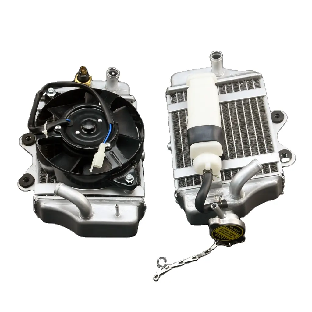 מים קירור מנוע רדיאטור עם מאוורר מנוע אביזרי עבור Xmotos אפולו אופנוע Zongshen ונסן ליפאן 150cc 200cc 250cc