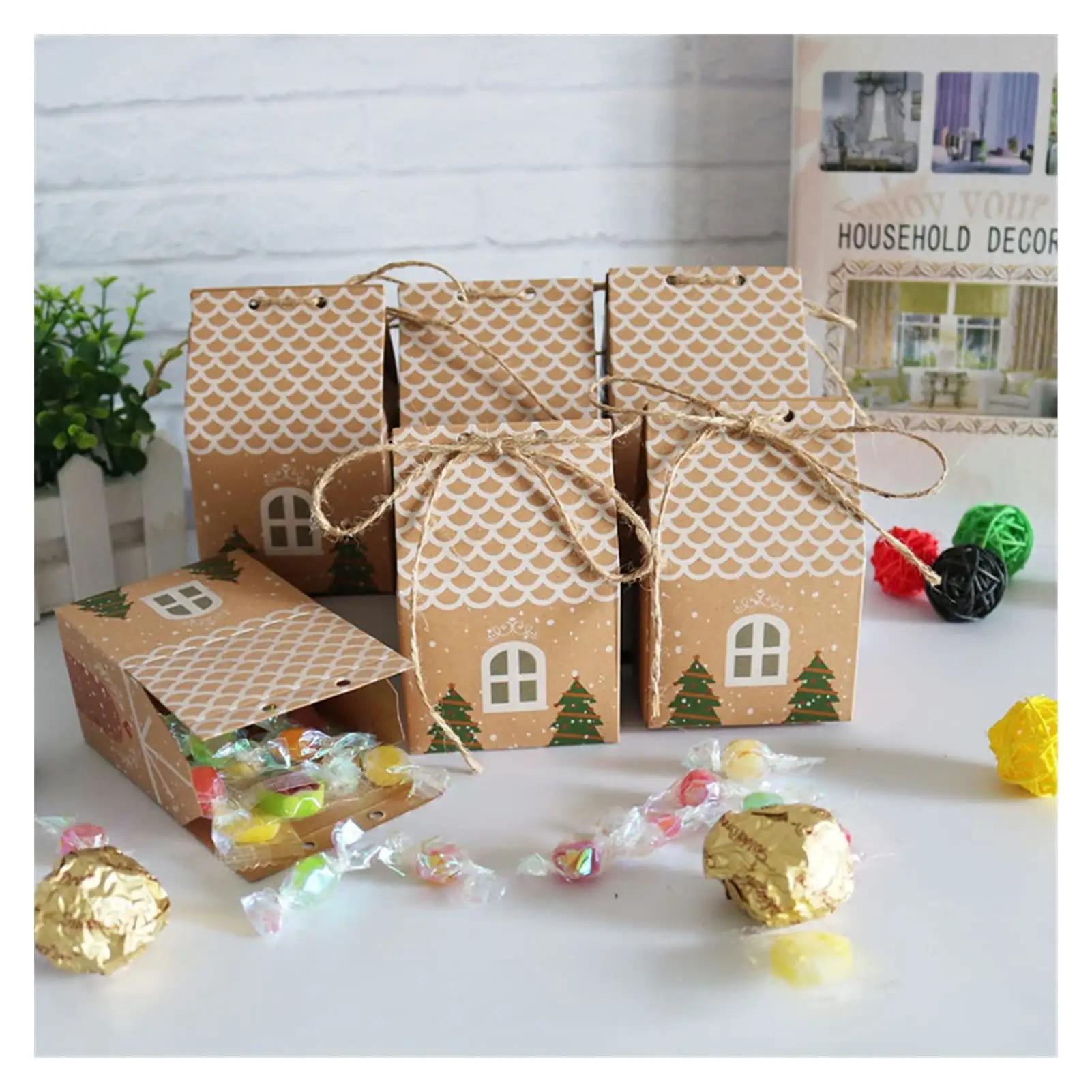 집 모양의 사탕 선물 상자 및 가방 크래프트 종이 상자 크리스마스 쿠키 상자 끈
