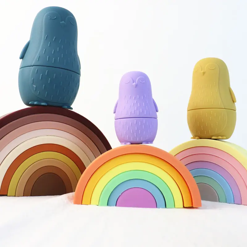 Özelleştirilmiş renkli moda gıda sınıfı çocuk DIY oyuncaklar 6 katmanlar gökkuşağı anti stres duyusal İstifleme silikon oyuncaklar
