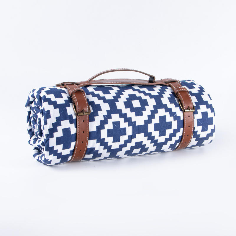 Bleu glacé (modèle de bracelet en cuir à ultrasons)