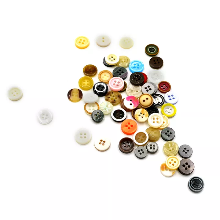 SOUKOU Factory Direct Sales Customization Cheap High Quality Plastic Colorful Resin Button