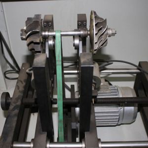 Máquina de equilibrio dinámico de rodamiento duro certificado Iso9001, máquina de prueba de equilibrio dinámico de cigüeñal, en venta - Product Image 2