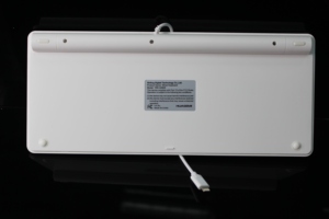 适用于iPad和IPhone的2023最新照明有线键盘，适用于办公室和学生的78键带照明接口的有线键盘 - Product Image 5