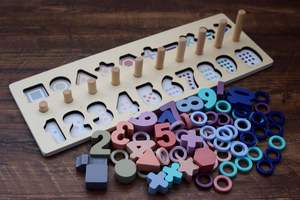 幼児活動のための木製番号パズル幼児のためのモンテッソーリおもちゃ形の並べ替えカウントゲーム就学前の数学学習おもちゃ - Product Image 2