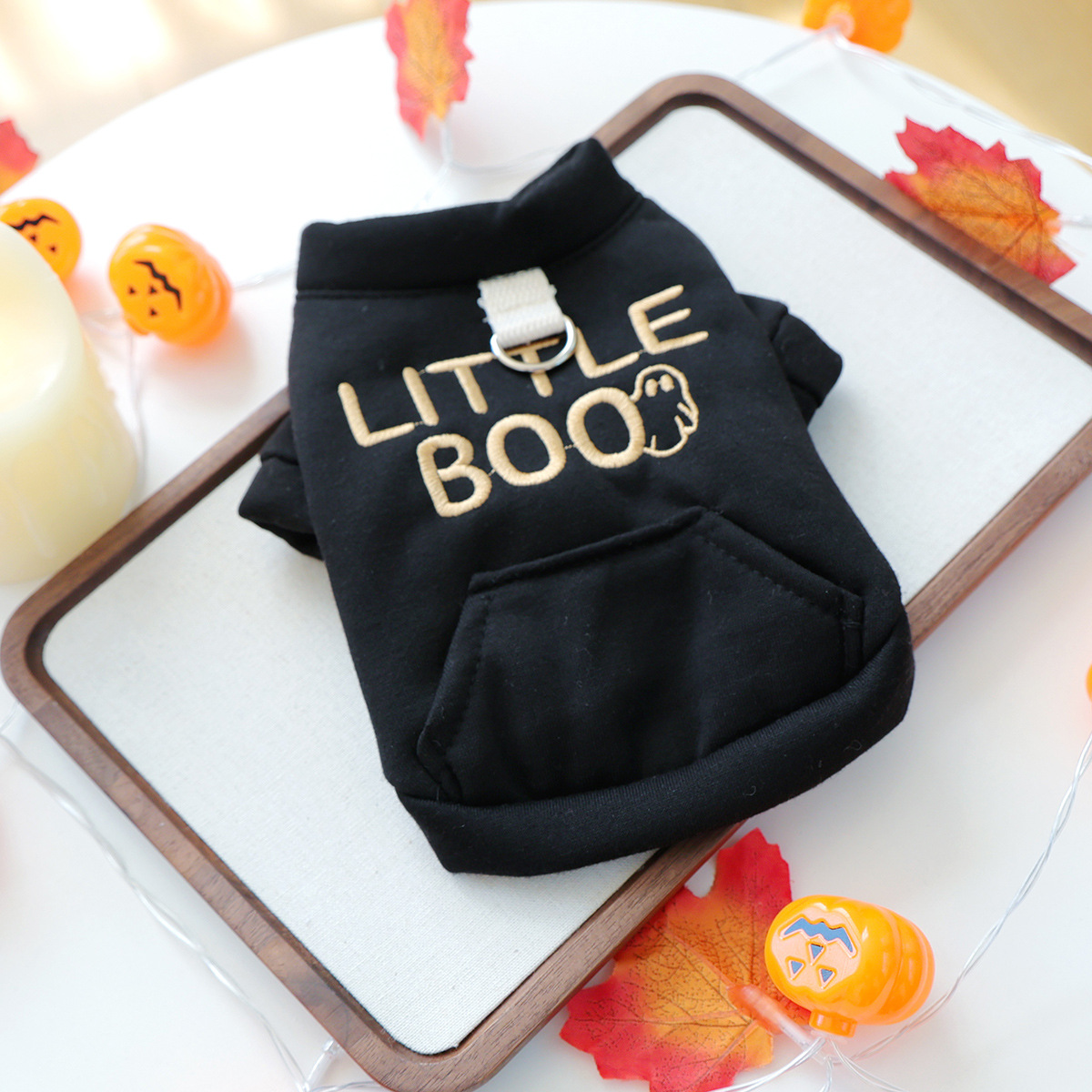 Sudadera con capucha de Halloween de tela pequeña negra