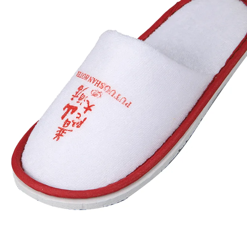 Eco friendly customized logo red color linen fabric or towel fabric hotel slipper with biodegradable sole