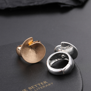TongLing-anillos de apilamiento para mujer, sortijas geométricas irregulares con estilo dorado, cuerda elástica, venta al por mayor - Product Image 3