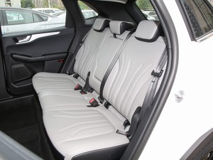 コンパクト5シーターSuv 2.0t 4wd楽しいモデル低燃料消費量8速マニュアルと自動St-Line Ecoboost 245 2024エスケープ - Product Image 5