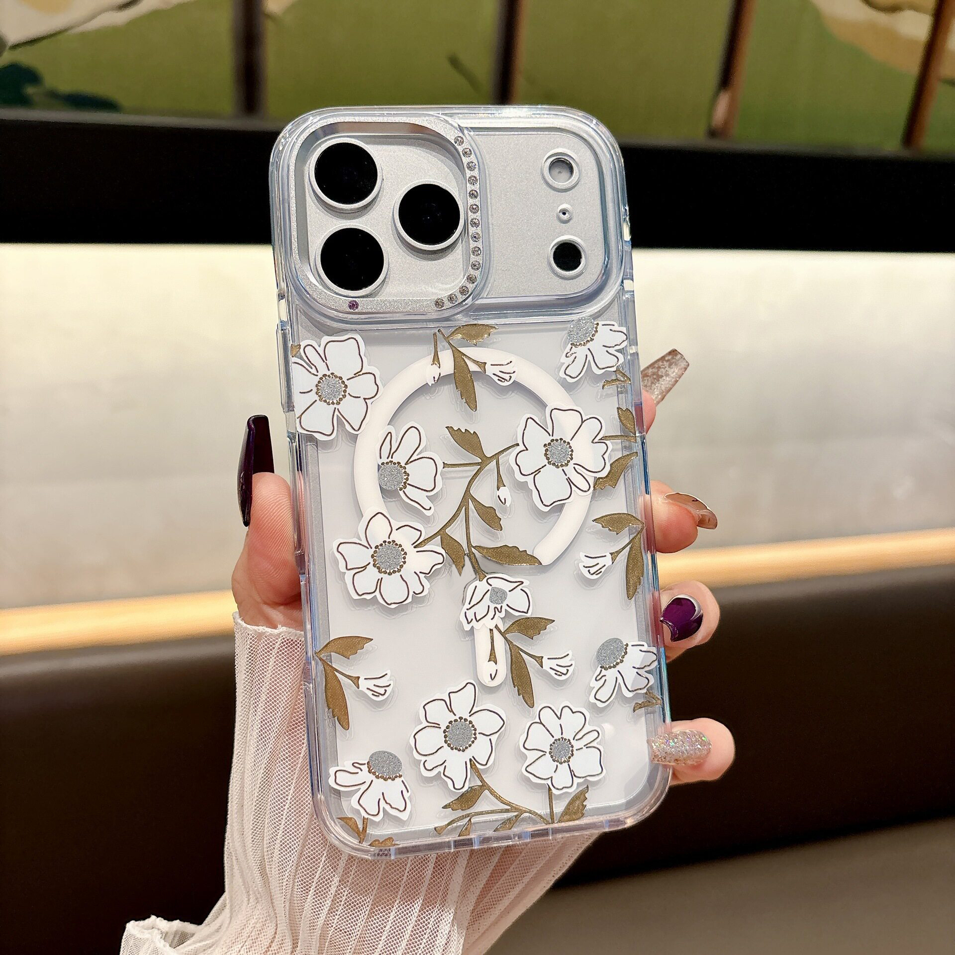 Blanc Vintage Floral