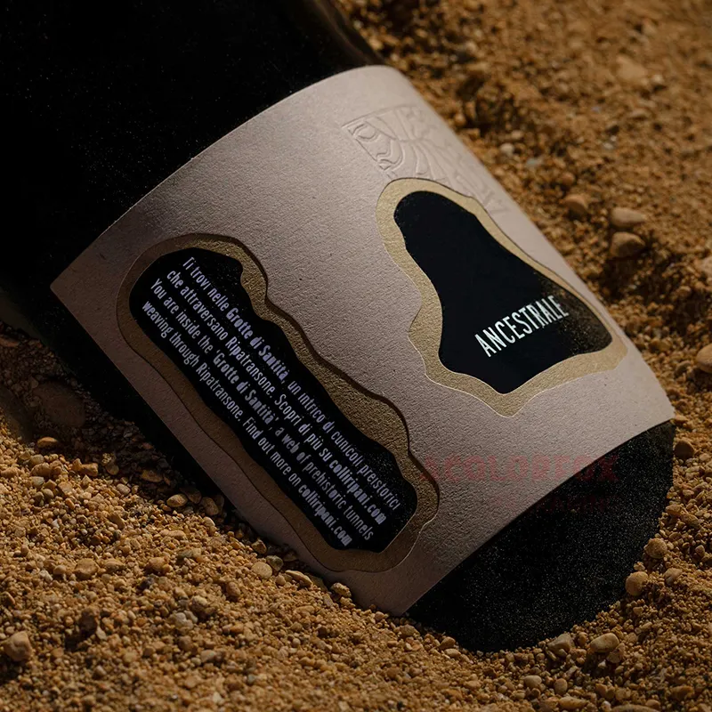 Tasarım şarap kağıt etiket yapışkan özel lüks kabartmalı Logo baskı etiket için şişe şarap
