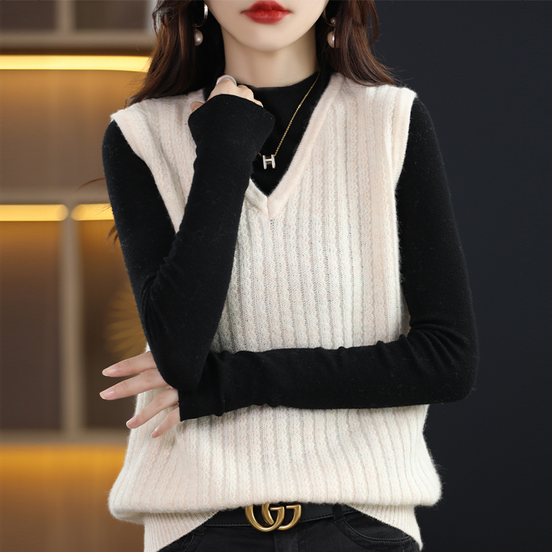 Beige color