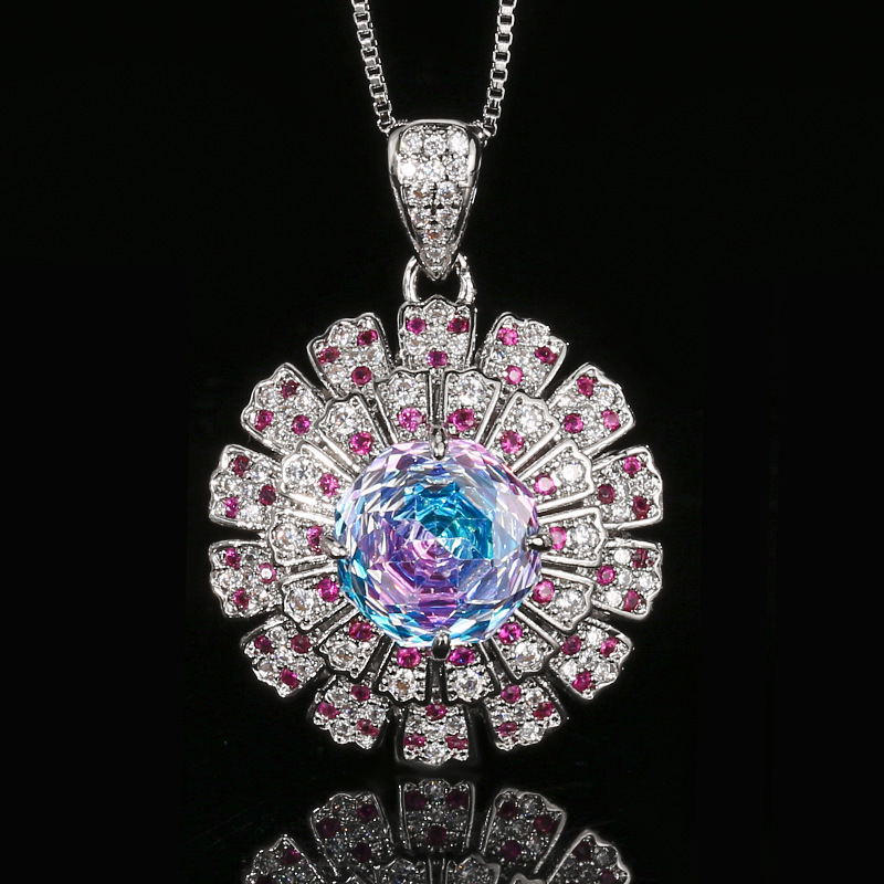 Pendentif bleu rose avec chaîne vénitienne