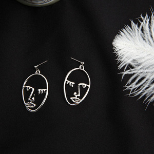 Retroบทคัดย่อHollow Out Punk Dropห้อยต่างหูใบหน้ามนุษย์สําหรับผู้หญิงเครื่องประดับ - Product Image 6