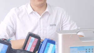 A getto d'inchiostro Coder Portatile Industriale Data Macchina di Codifica Stampante A Getto A Mano per la Bottiglia di vetro Vasi Panno Tubo Di Gomma snack - Product Image 6