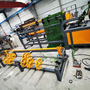 Máquina de red de césped sintético verde completamente automática, máquina de tejer valla de césped, máquina de fabricación de valla de alambre de césped falso artificial - Product Image 4