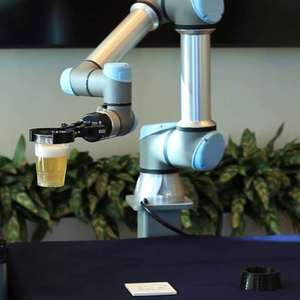 Brazo robótico colaborativo UR5e con pinza robótica CNGBS de tres dedos para manipular como robot Cobot - Product Image 2