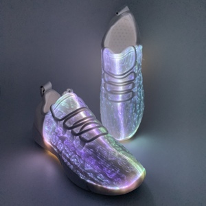 Yüksek kalite USB şarj <span class=keywords><strong>LED</strong></span> ışıklı flaş spor ayakkabı Fiber optik kumaş ayakkabı Unisex fotoelektrik aydınlık ayakkabı
