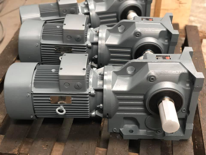 K Series Bonfiglioli Gear Motor ODM Supported Helical Gear Reducer for Robots and Industrial Machinery
